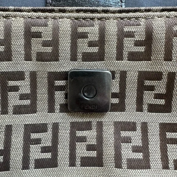 Fendi Zucchino Baguette Bag - Picture 10 of 13